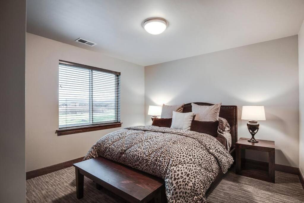 Luxury Townhome On The Park With Bridger Mtn Views Bozeman Ngoại thất bức ảnh