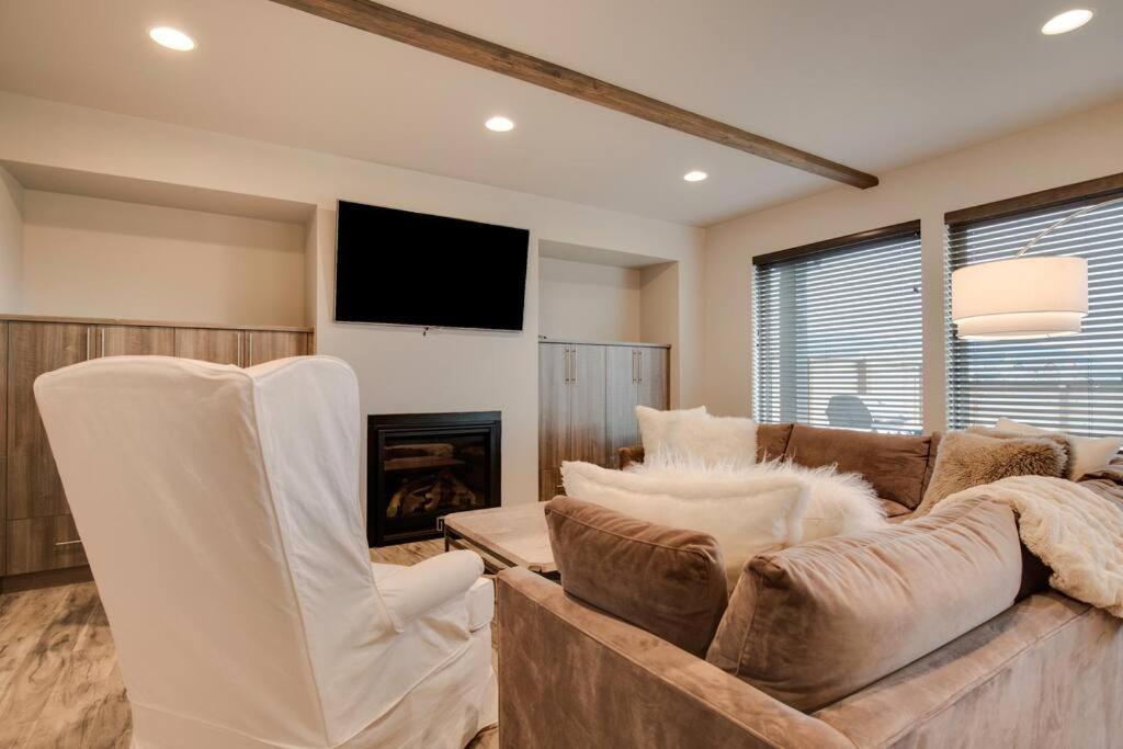 Luxury Townhome On The Park With Bridger Mtn Views Bozeman Ngoại thất bức ảnh